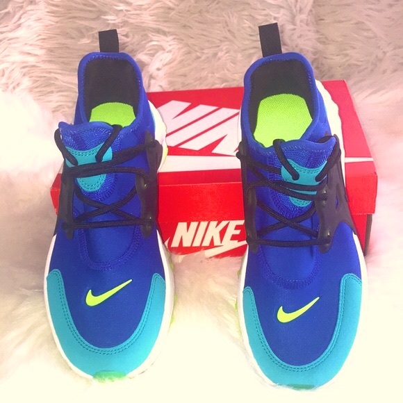 Nike React Presto - Picture 4 of 13